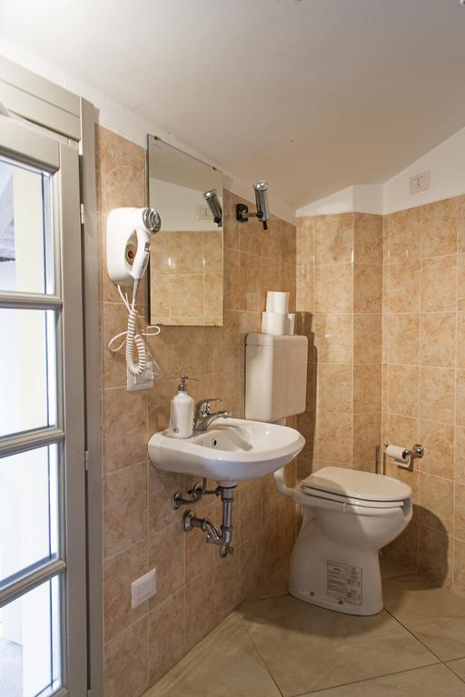 Suite Tower Bérgamo Habitación foto